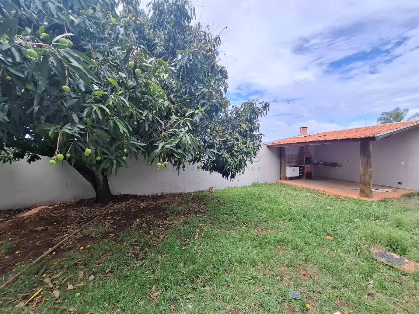 Alugar Casa / Padrão em Botucatu R$ 4.500,00 - Foto 34