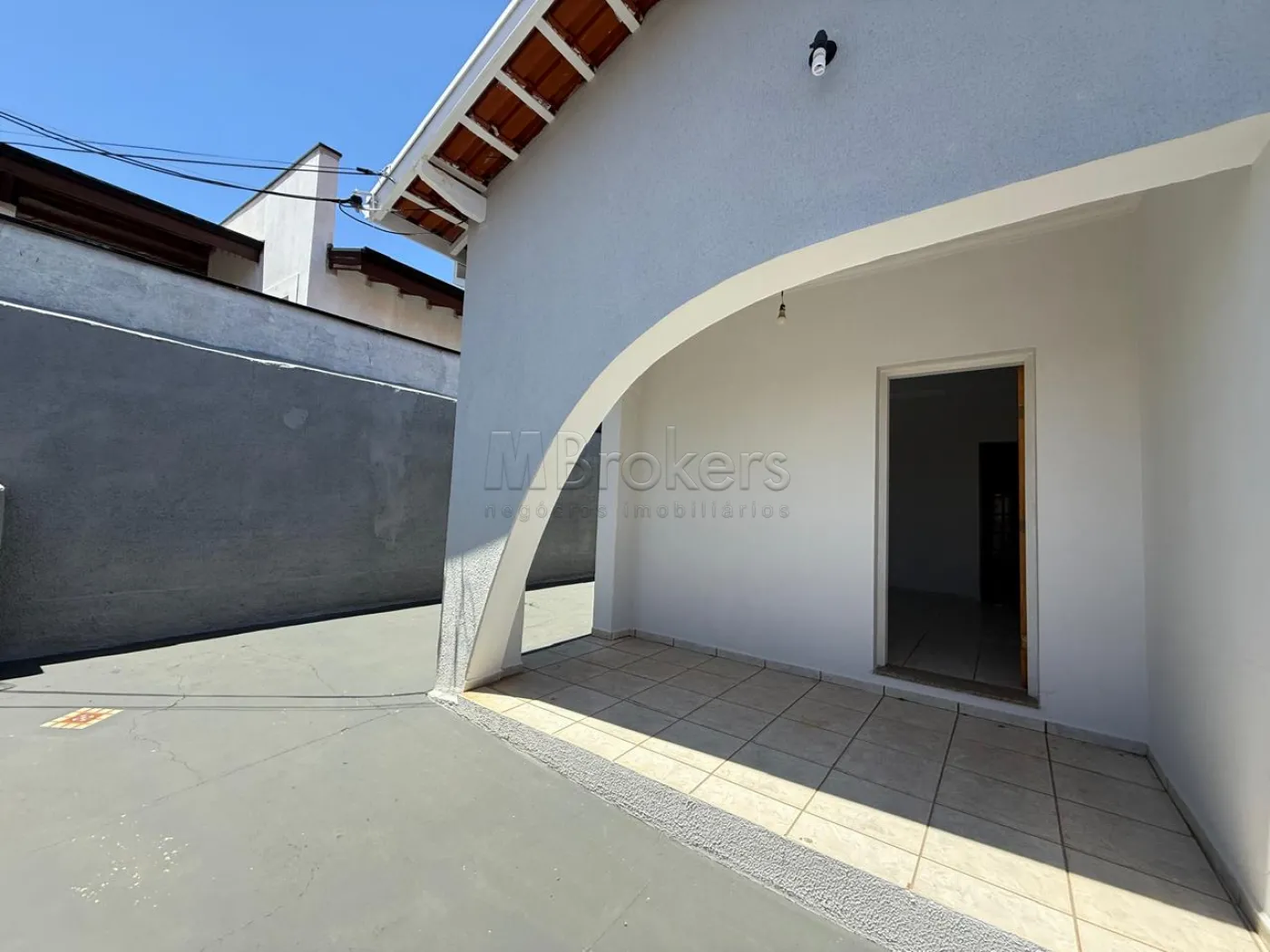 Alugar Casa / Padrão em Botucatu R$ 2.500,00 - Foto 4