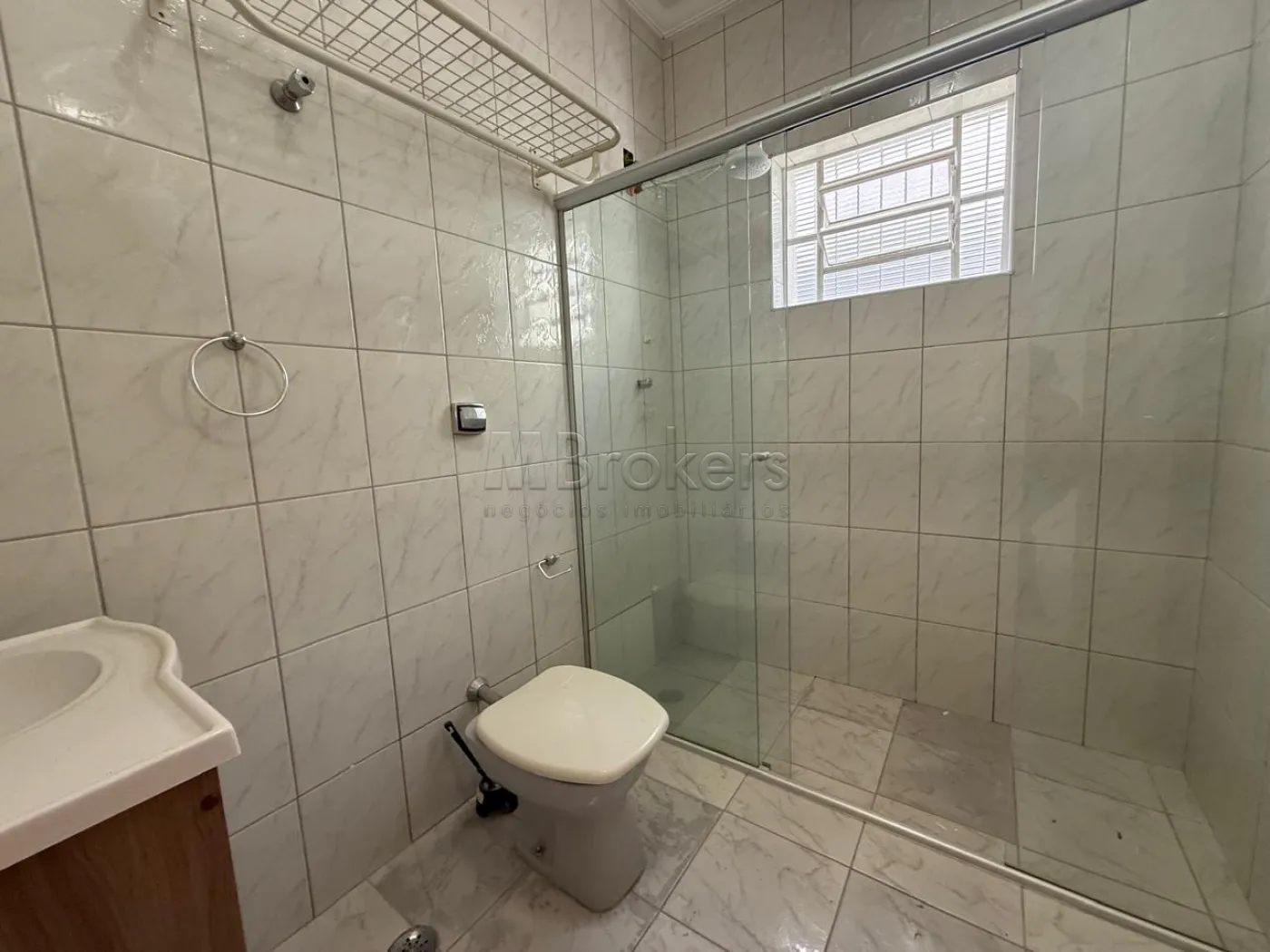 Alugar Casa / Padrão em Botucatu R$ 2.500,00 - Foto 15