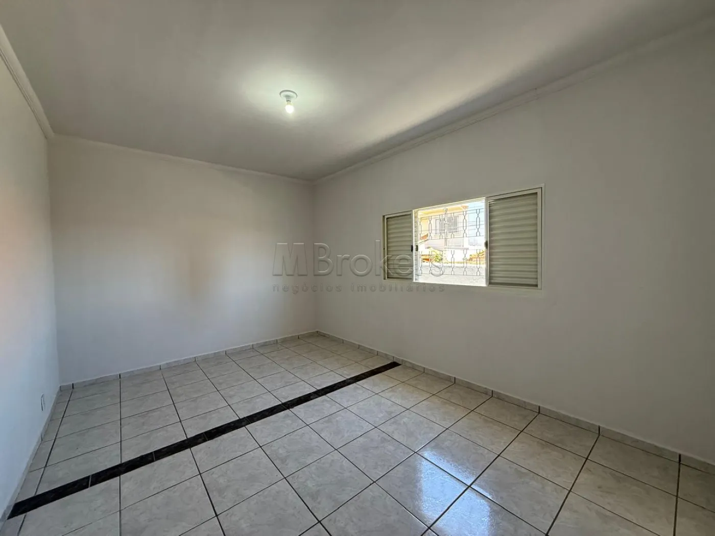Alugar Casa / Padrão em Botucatu R$ 2.500,00 - Foto 14