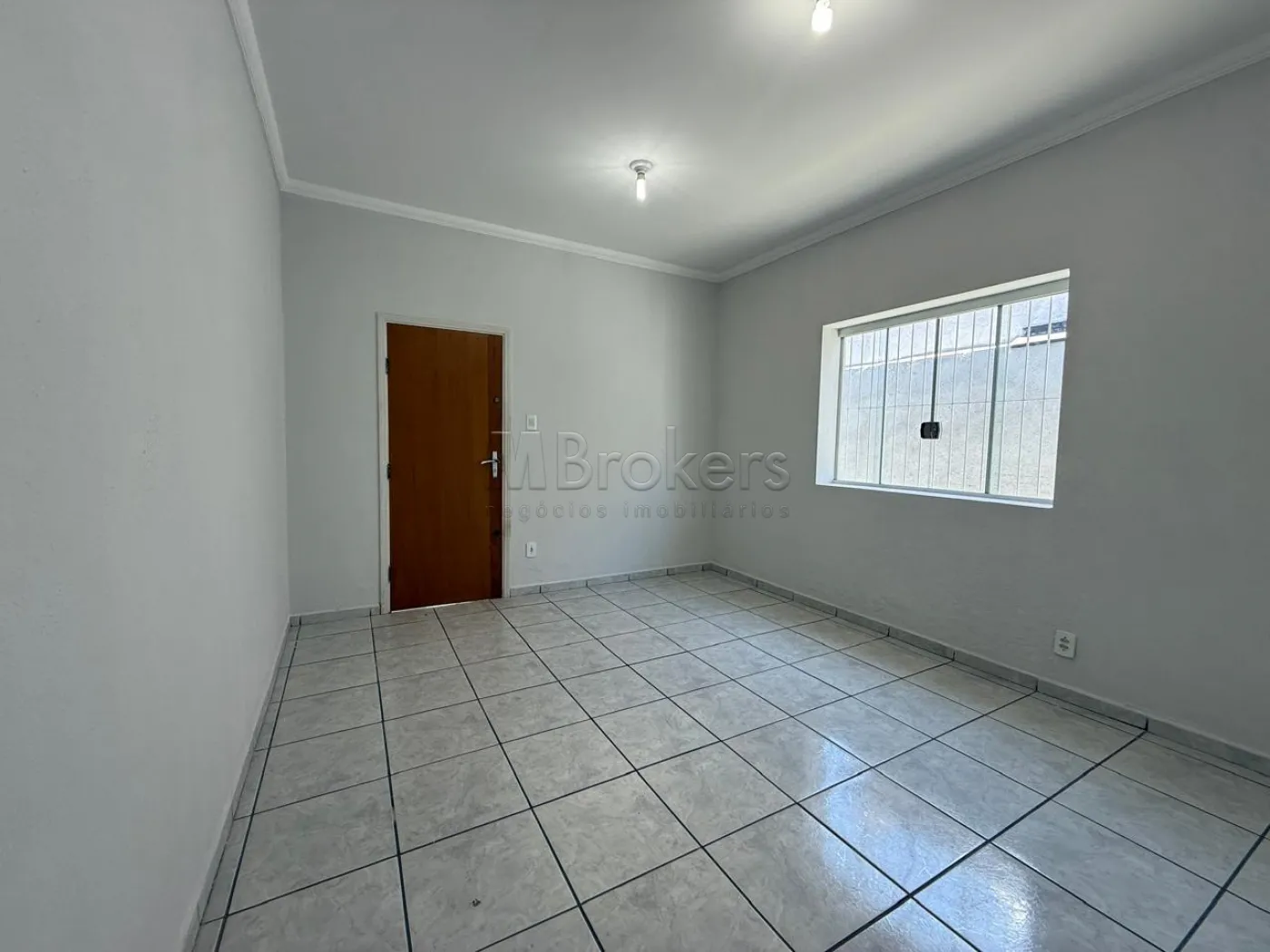 Alugar Casa / Padrão em Botucatu R$ 2.500,00 - Foto 6