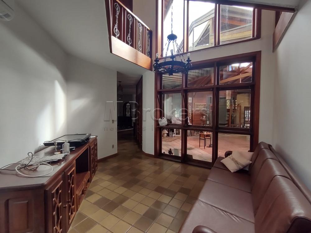Alugar Casa / Condomínio em Botucatu R$ 6.000,00 - Foto 23