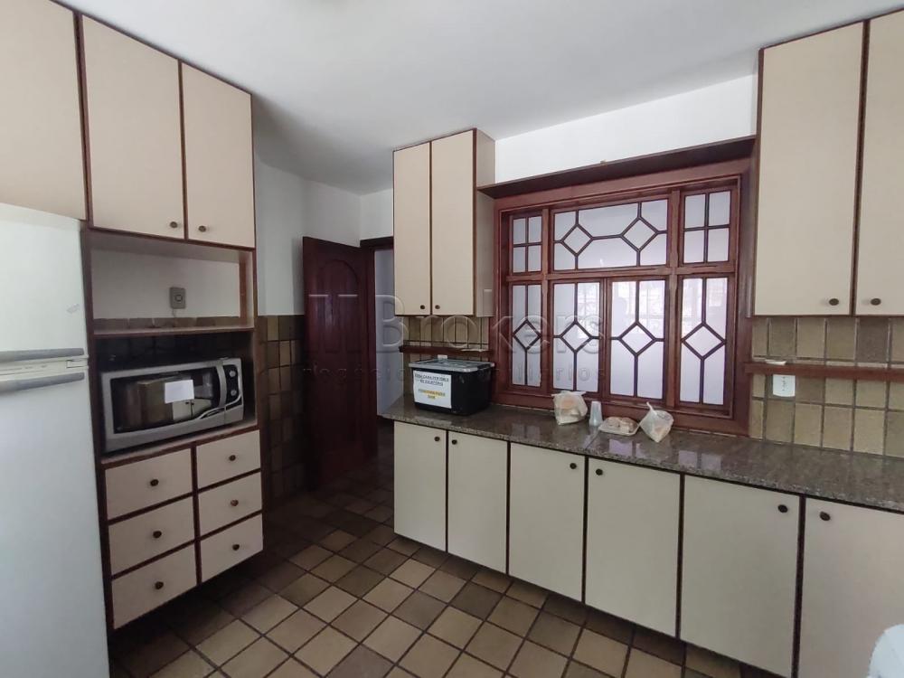 Alugar Casa / Condomínio em Botucatu R$ 6.000,00 - Foto 31