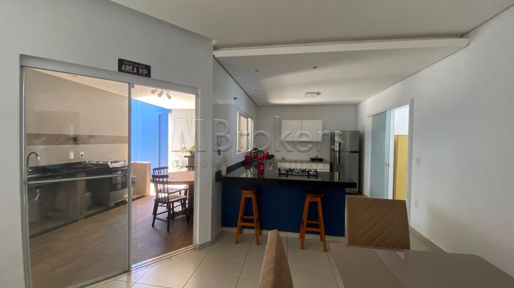 Comprar Casa / Residencia em Botucatu R$ 520.000,00 - Foto 1