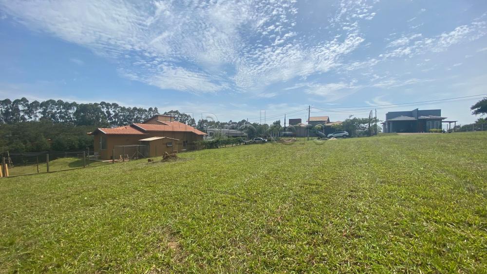 Comprar Terreno / Condomínio em Botucatu R$ 370.000,00 - Foto 2