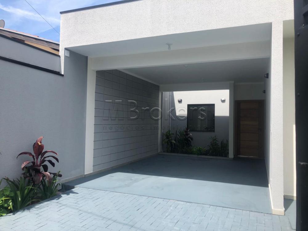 Alugar Casa / Residencia em Botucatu R$ 2.200,00 - Foto 1