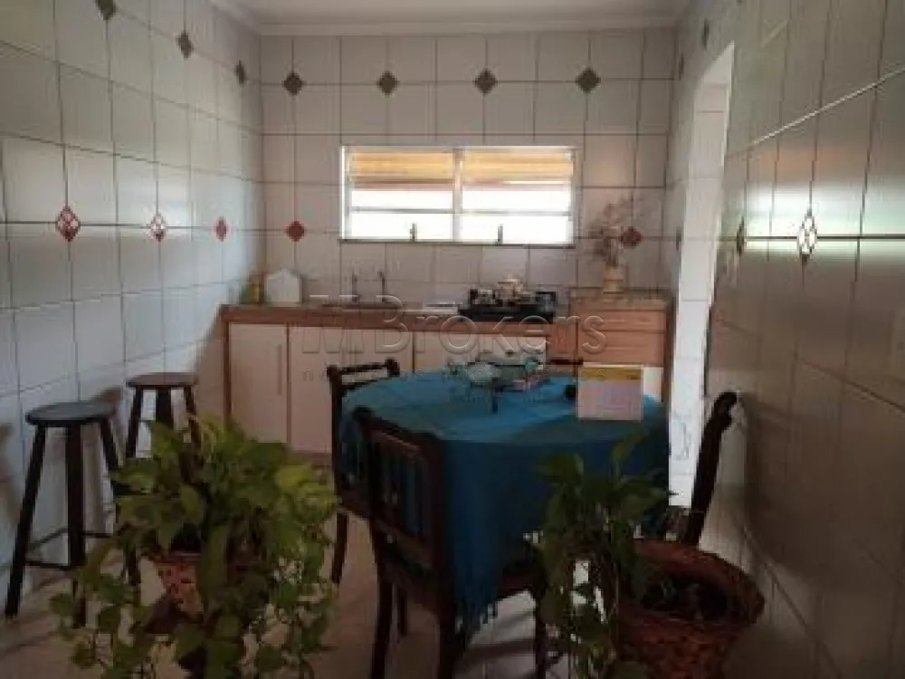 Comprar Casa / Padrão em Botucatu R$ 750.000,00 - Foto 30