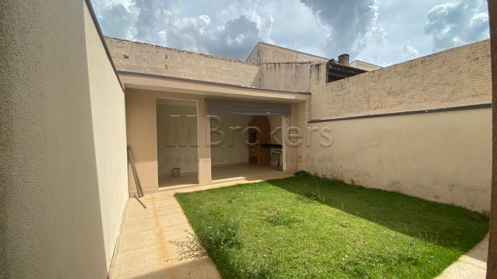Alugar Casa / Sobrado em Botucatu R$ 2.200,00 - Foto 20