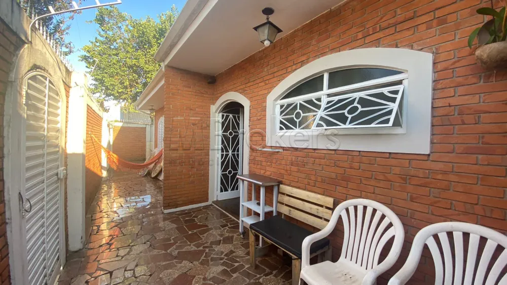 Comprar Casa / Residencia em Botucatu R$ 450.000,00 - Foto 1