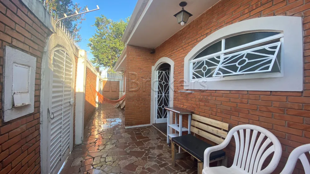 Comprar Casa / Residencia em Botucatu R$ 450.000,00 - Foto 2