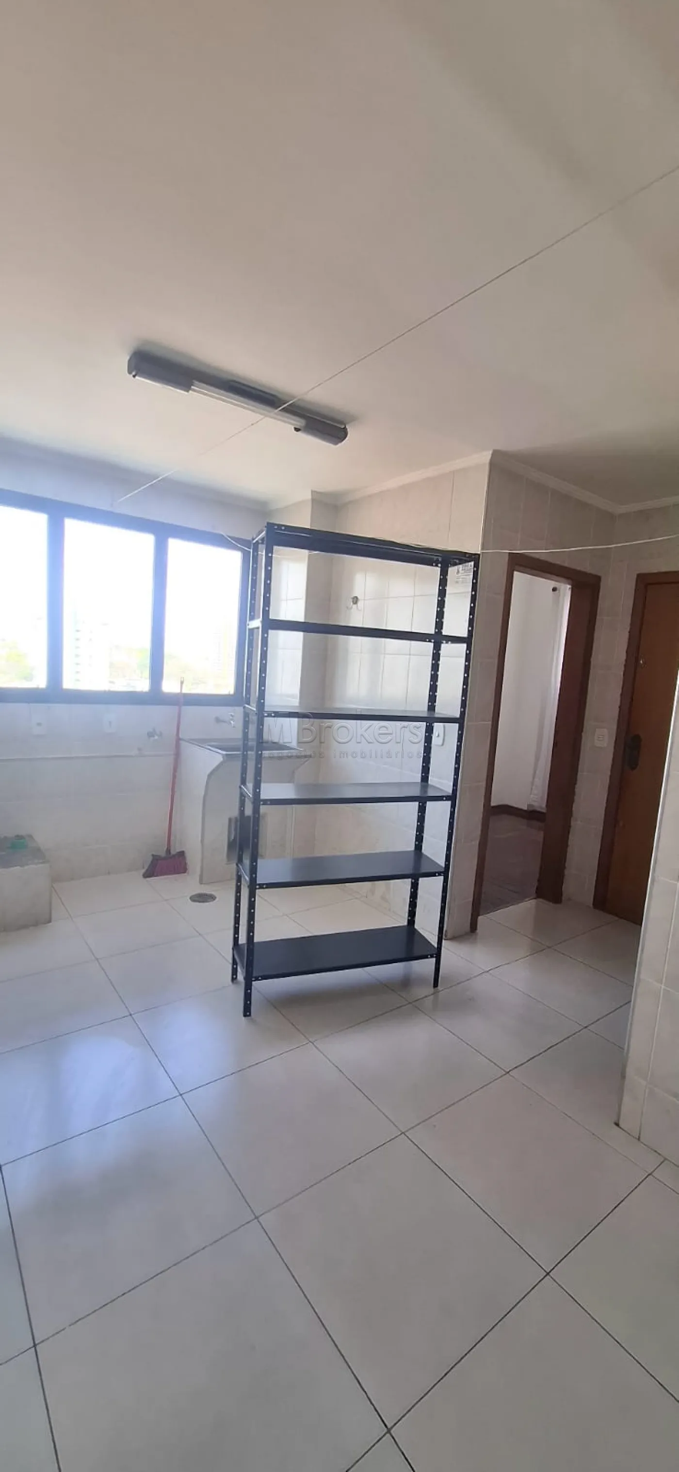 Alugar Apartamento / Em Branco em Botucatu R$ 4.500,00 - Foto 16