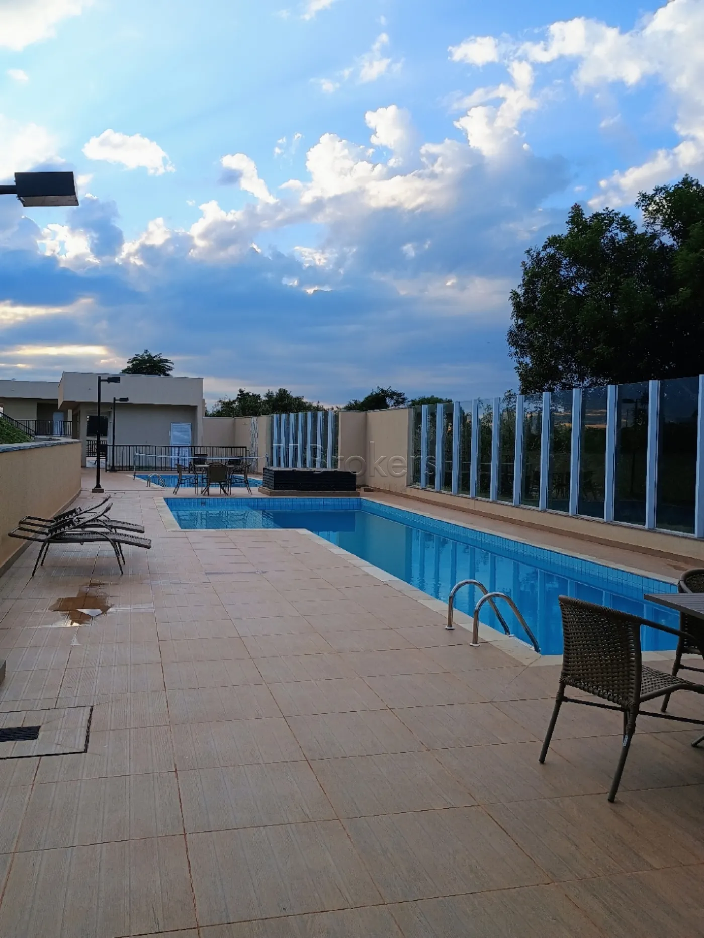 Comprar Terreno / Condomínio em Botucatu R$ 365.000,00 - Foto 5