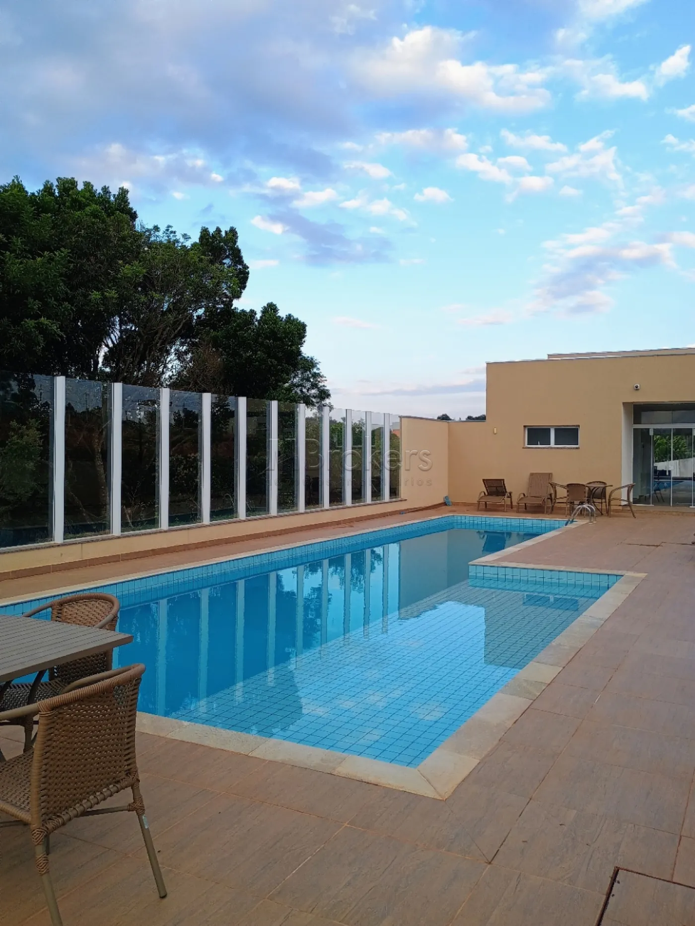 Comprar Terreno / Condomínio em Botucatu R$ 365.000,00 - Foto 8