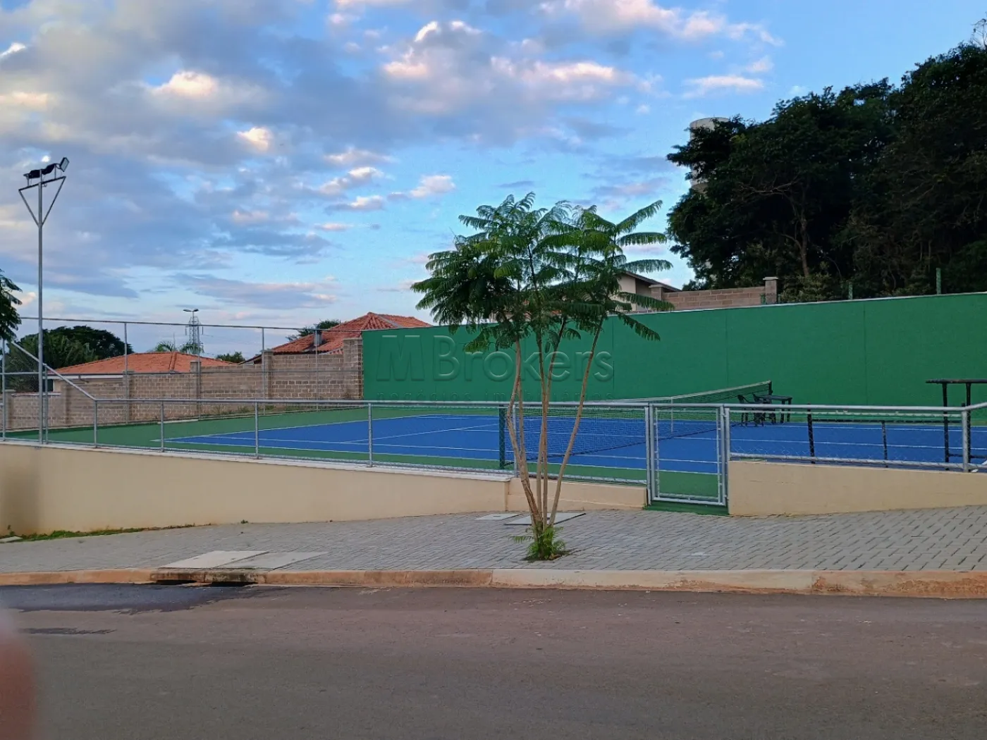 Comprar Terreno / Condomínio em Botucatu R$ 365.000,00 - Foto 15
