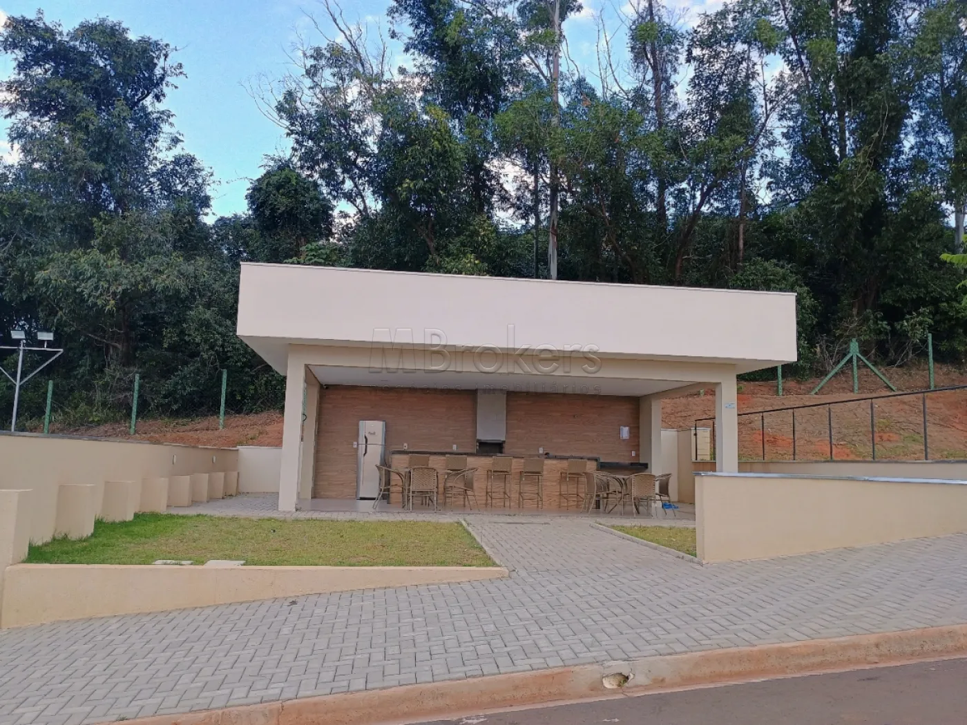 Comprar Terreno / Condomínio em Botucatu R$ 365.000,00 - Foto 14