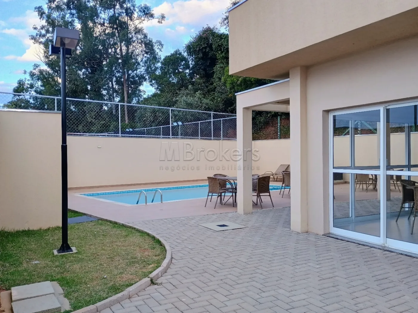 Comprar Terreno / Condomínio em Botucatu R$ 365.000,00 - Foto 18