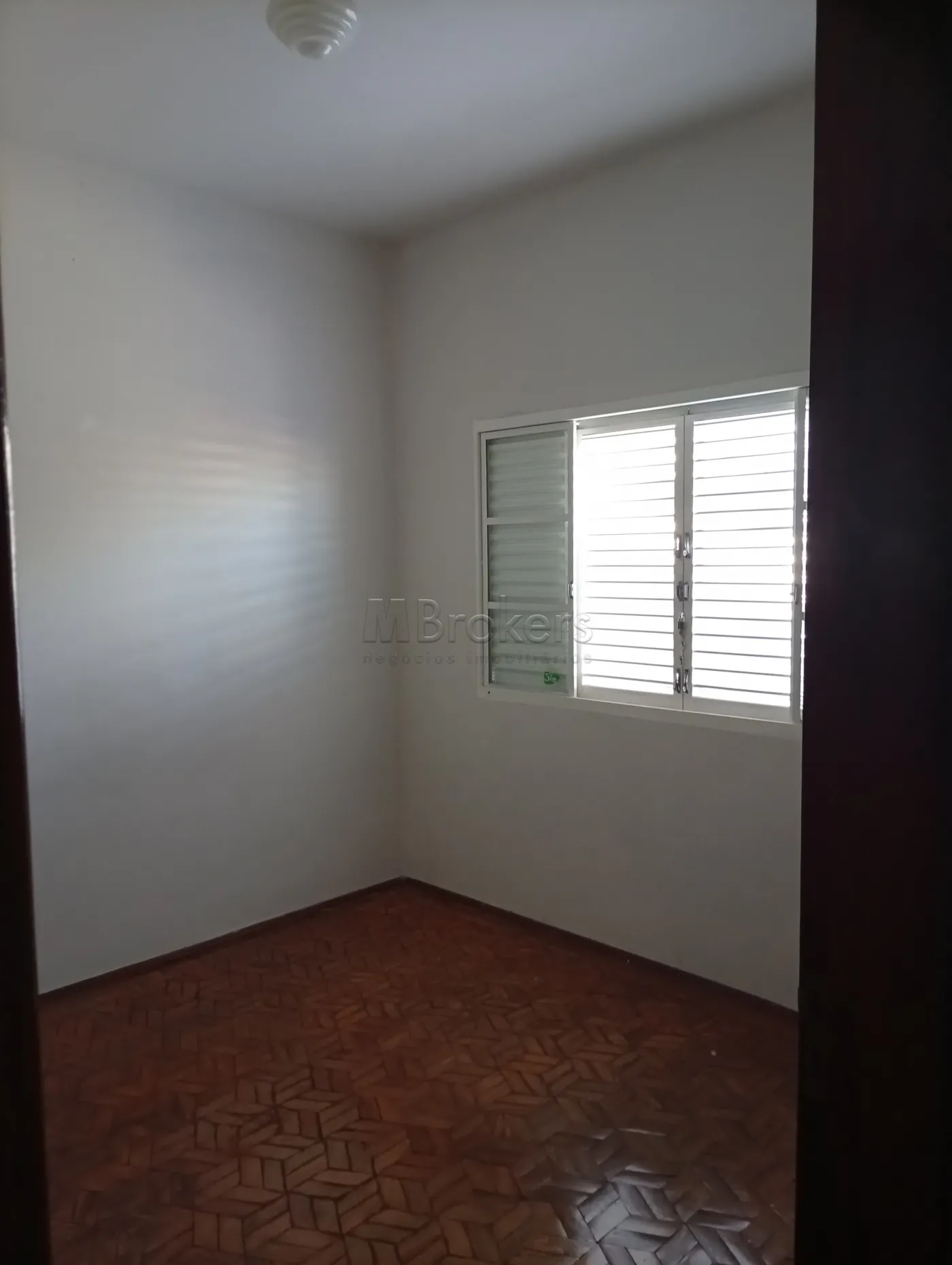 Alugar Casa / Padrão em Botucatu R$ 2.500,00 - Foto 6