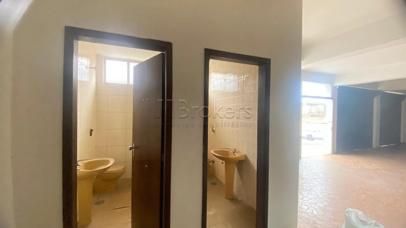 Alugar Casa / Comercial/Residencial em Botucatu R$ 15.000,00 - Foto 20