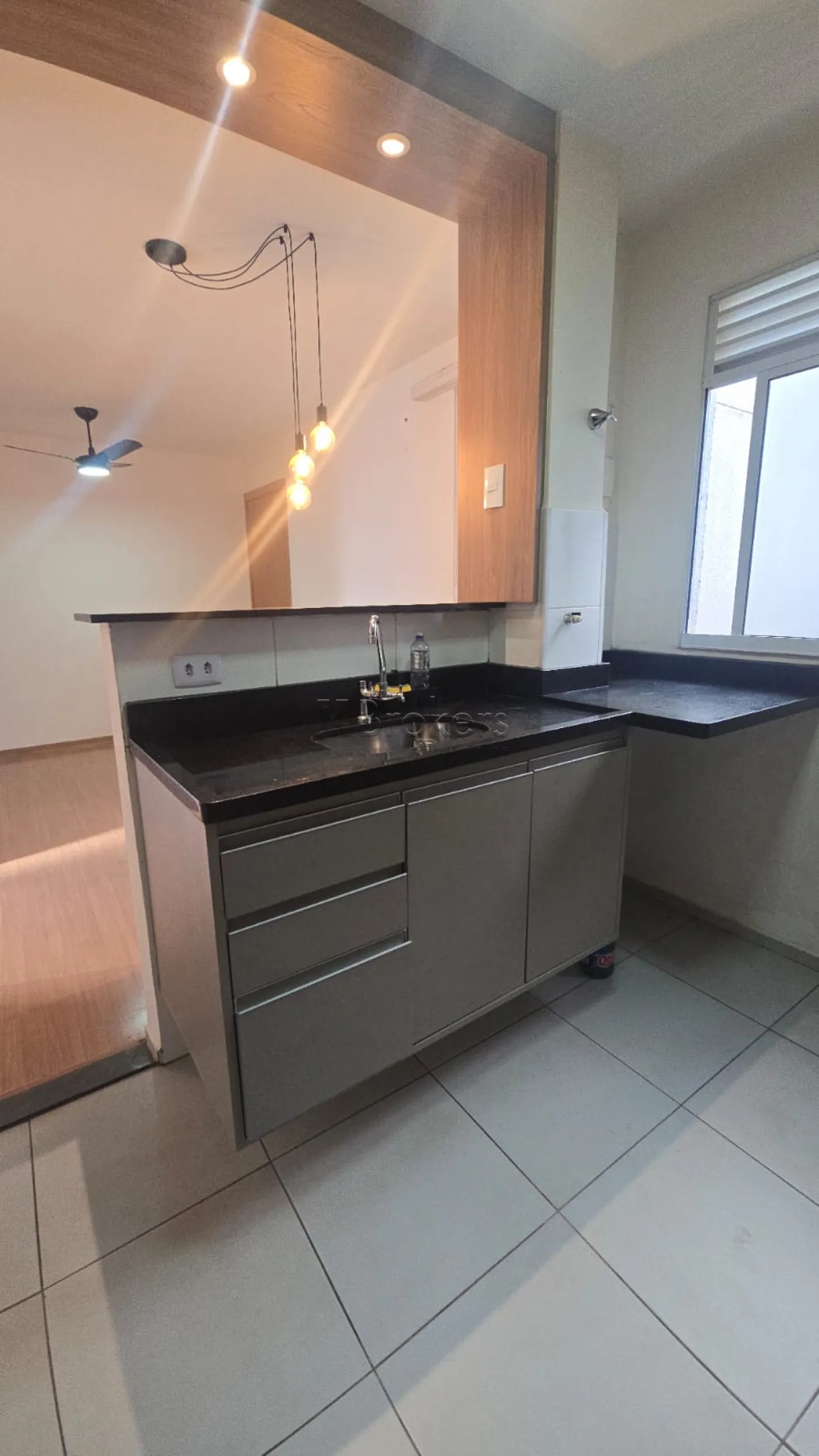 Alugar Apartamento / Padrão em Botucatu R$ 1.210,00 - Foto 5