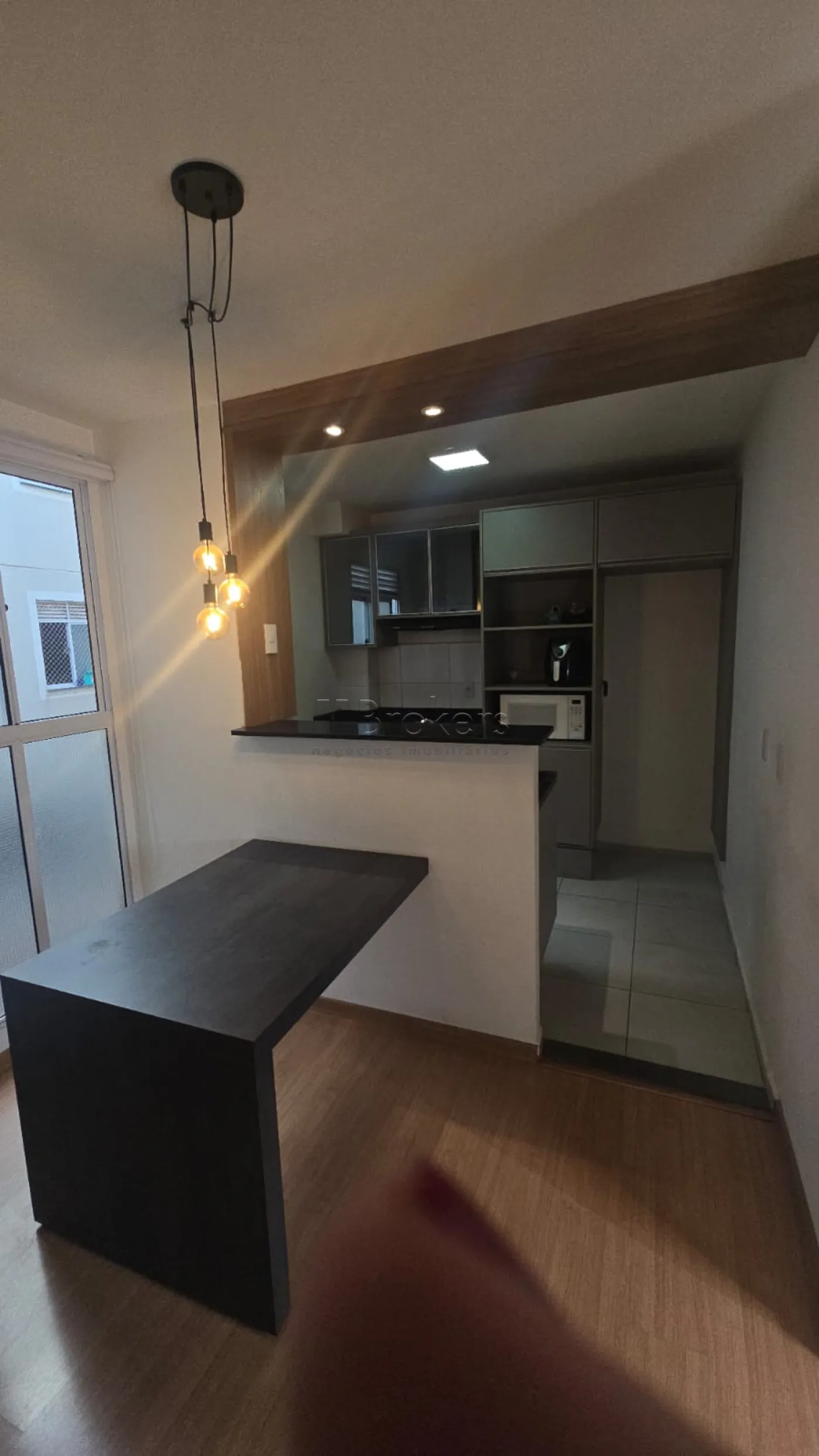 Alugar Apartamento / Padrão em Botucatu R$ 1.210,00 - Foto 2