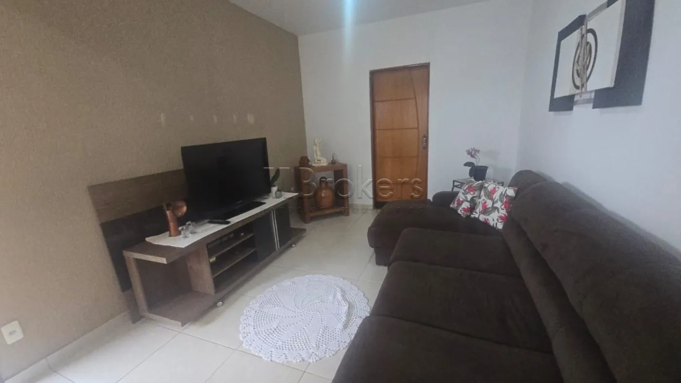Comprar Casa / Padrão em Botucatu R$ 430.000,00 - Foto 5