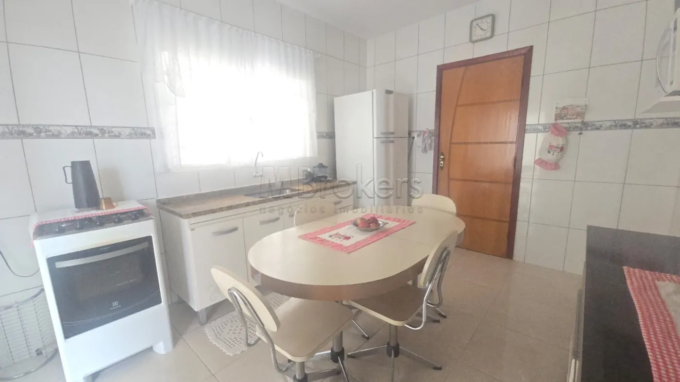 Comprar Casa / Padrão em Botucatu R$ 430.000,00 - Foto 10