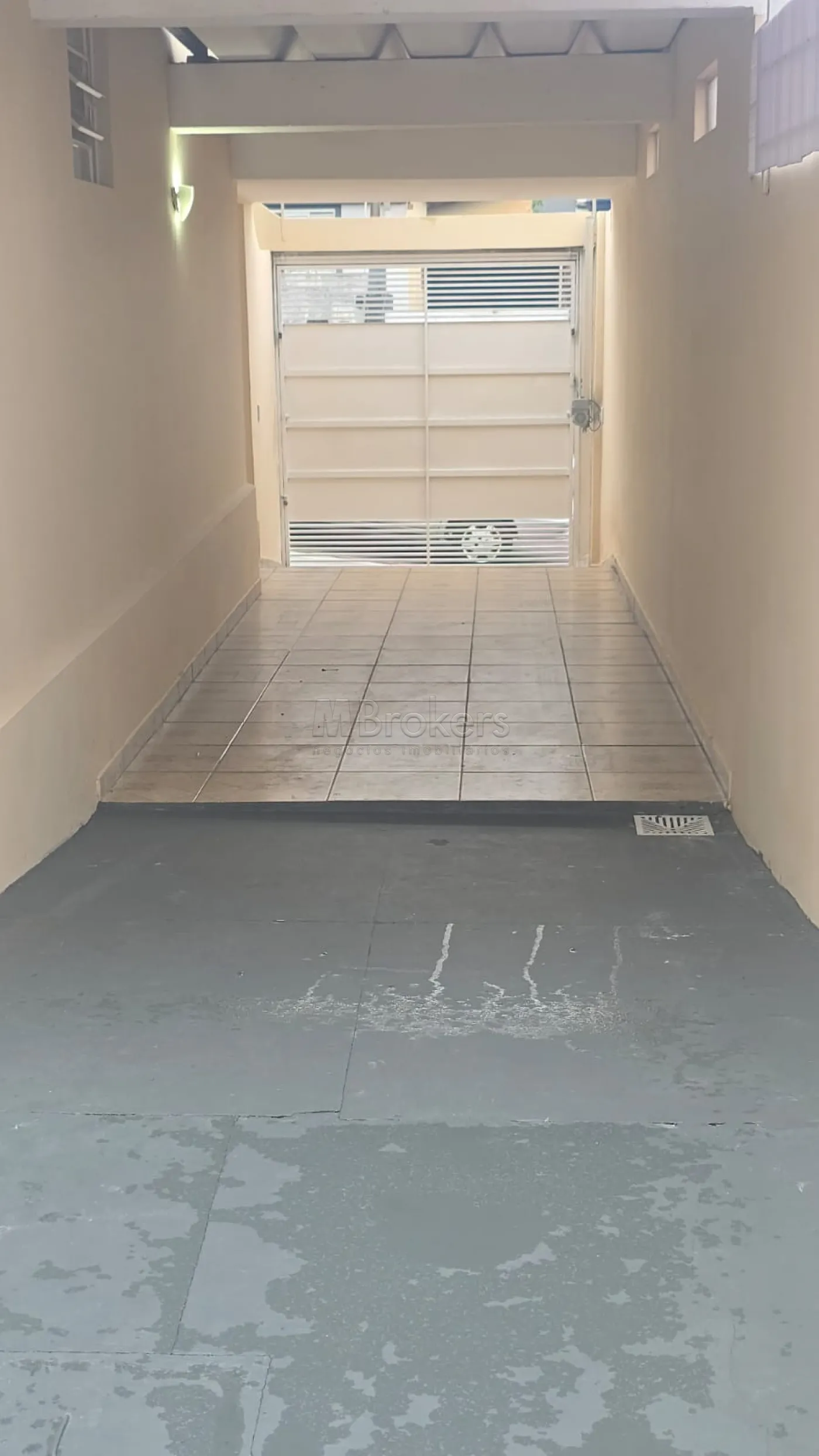 Comprar Casa / Padrão em Botucatu R$ 430.000,00 - Foto 2