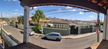Alugar Casa / Padrão em Botucatu. apenas R$ 270.000,00