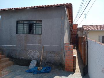 Alugar Casa / Padrão em Botucatu. apenas R$ 500.000,00