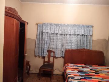 imagem 1 - Venda de Casa com 03 Quartos em um terreno bem amplo. imagem 1 - Venda de Casa com 03 Quartos em um terreno bem amplo.