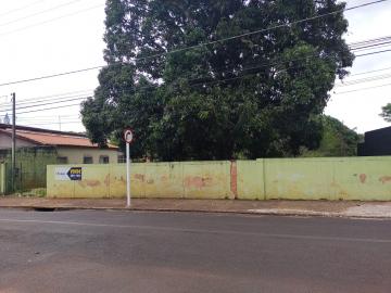 Alugar Terreno / Padrão em Botucatu. apenas R$ 220.000,00