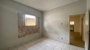 Casa em ótima localização com potencial de retorno
