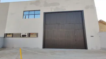 Alugar Comercial / Barracão em Botucatu. apenas R$ 6.000,00