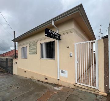 Alugar Casa / Padrão em Botucatu. apenas R$ 390.000,00