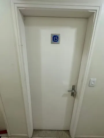 Alugar Apartamento / Padrão em Botucatu. apenas R$ 1.200,00