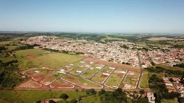 Alugar Terreno / Padrão em São Manuel. apenas R$ 106.000,00