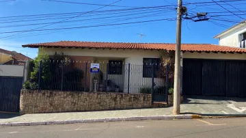 alt=