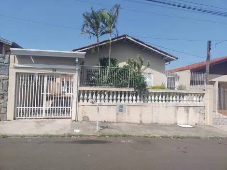 Casa ampla e ótima localização