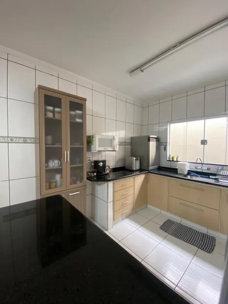 Casa a Venda com ótima localização