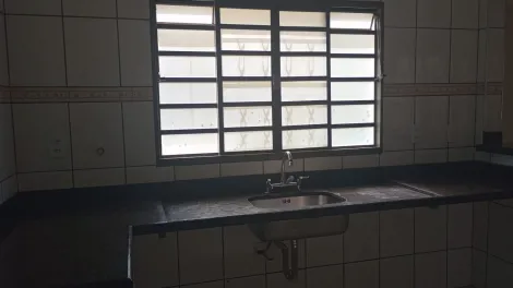 Ótima casa com quintal