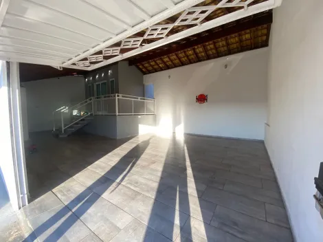 Casa com Piscina e área de Lazer no Jardim Paraíso II