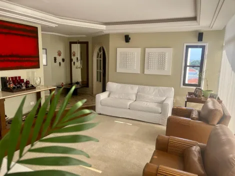 Vendo Apartamento com 03 Suítes e 225m² de área útil