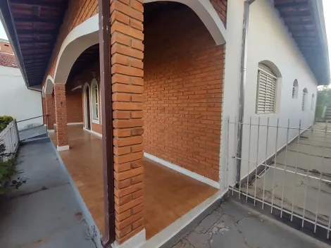 Residência em bairro Tranquilo