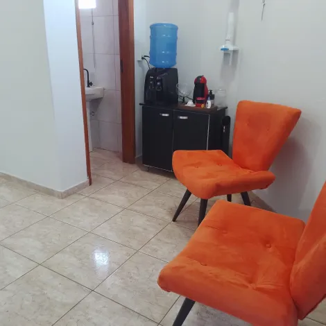 CASA REFORMADA NO CENTRO