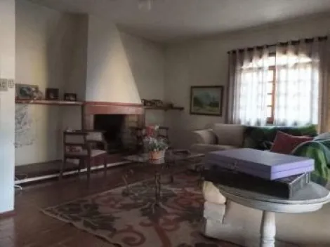 imagem 5 - Casa em amplo terreno, com Piscina e uma área verde fantástica imagem 5 - Casa em amplo terreno, com Piscina e uma área verde fantástica