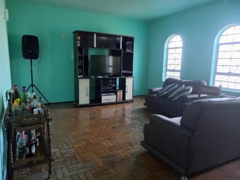 imagem 5 - Residência Espaçosa com 4 Dormitórios na desejada Vila dos Médicos imagem 5 - Residência Espaçosa com 4 Dormitórios na desejada Vila dos Médicos