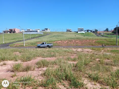 Terreno positivo em condomínio Mirante da Serra 1!