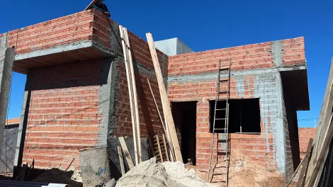 imagem 1 - Casa de Lote inteiro com 2 dormitórios imagem 1 - Casa de Lote inteiro com 2 dormitórios
