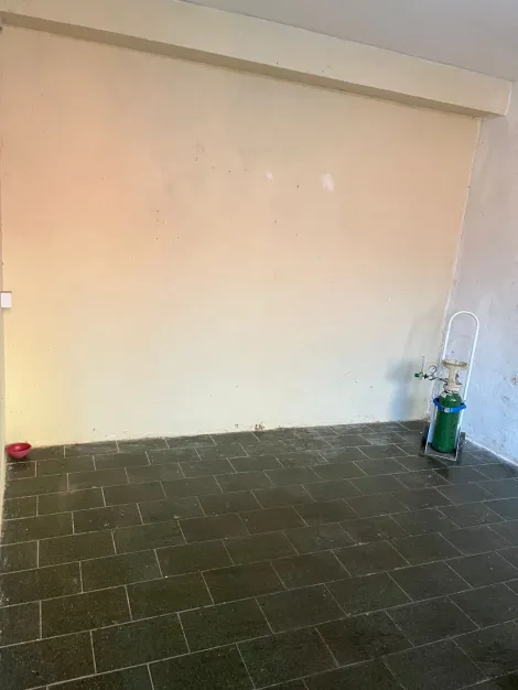 imagem 2 - Casa com ponto comercial imagem 2 - Casa com ponto comercial