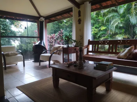 imagem 4 - Ampla Casa com 205m², Piscina e Área de Lazer Completa em Terreno de 1.890m² imagem 4 - Ampla Casa com 205m², Piscina e Área de Lazer Completa em Terreno de 1.890m²